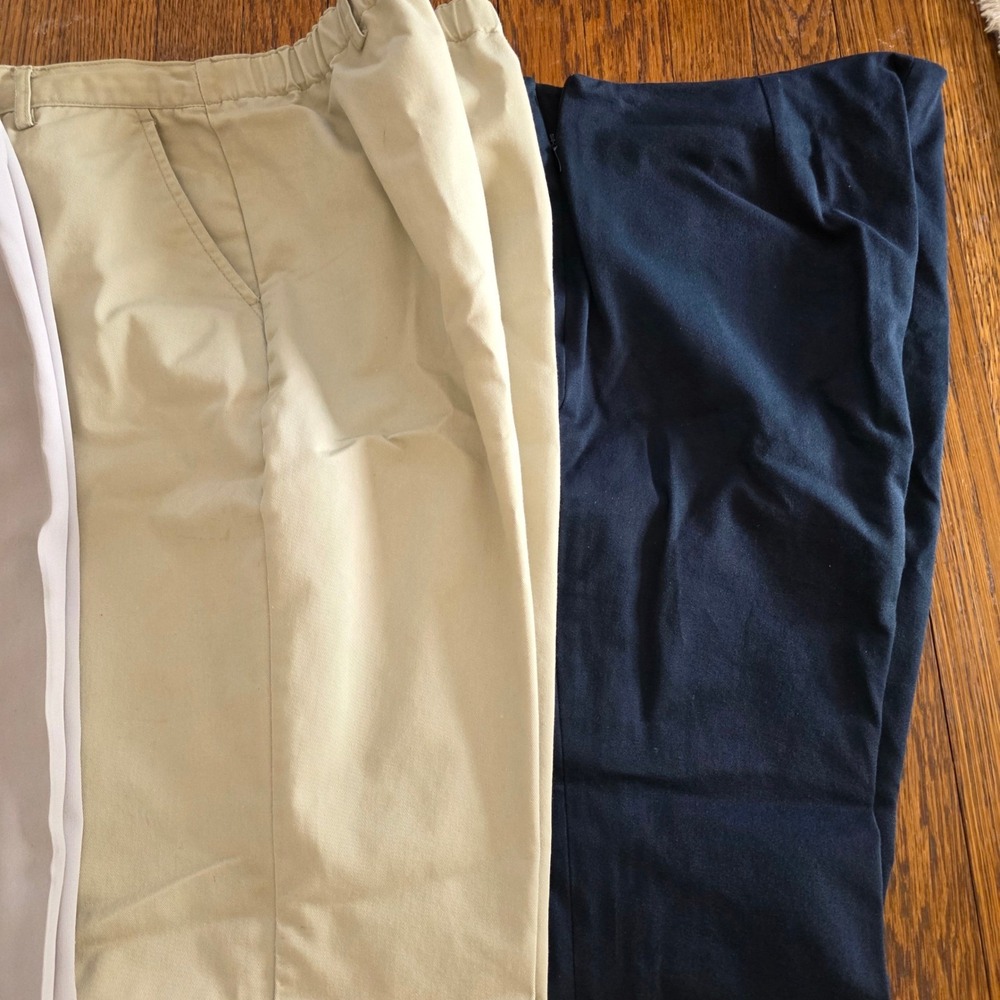 Talbots Soft Surroundings Lands End Petite Pants Lot Size 12P Navy White Khaki - Picture 5 of 10